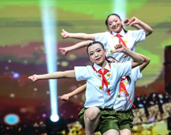 真实故事孩子们顽强生长的生命力气和特教教师们的无私大爱